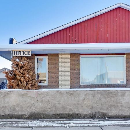 Hotel Bethel - Fort Macleod, Ab Ngoại thất bức ảnh